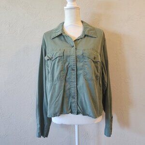 Universal Thread Cropped Button Up